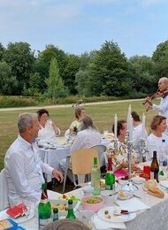 White Dinner im Mühlenteichpark